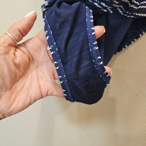 Nip Tuck One Piece Striped Swimsuit Size 6 - Picture 3 of 7